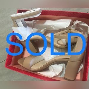 New. Kelly & Katie Sandals.